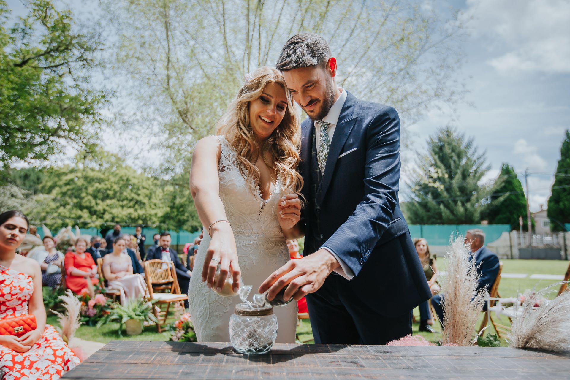 Oficiantes de bodas y ceremonias - si hay boda